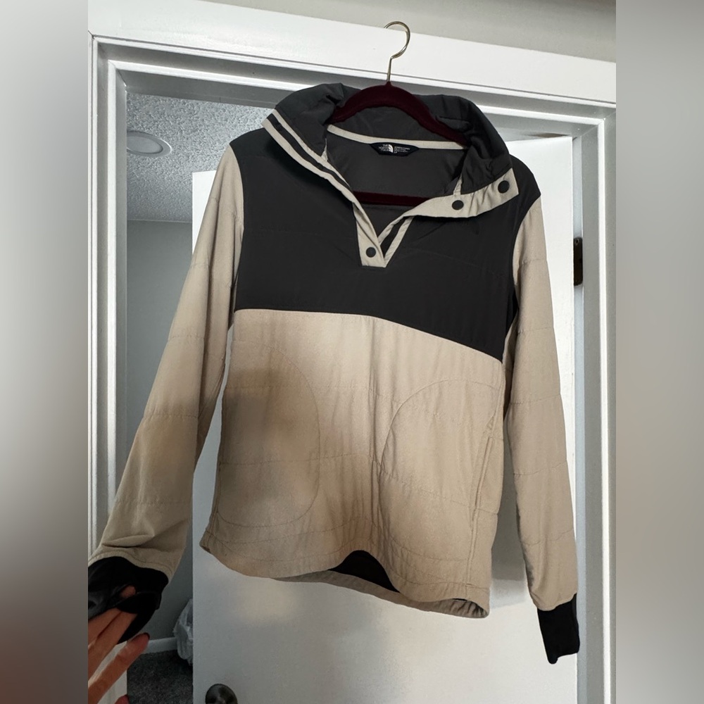 The North Face Women's Black and Tan Hoodie
